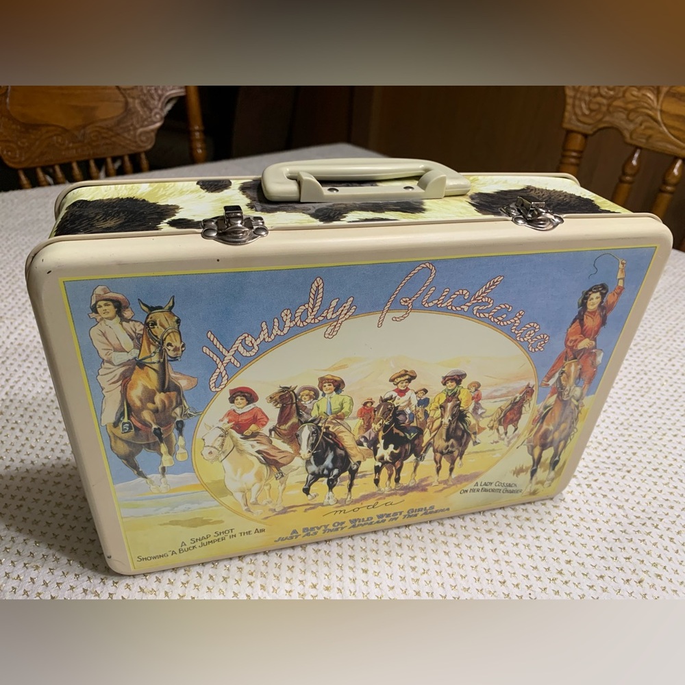 Vintage inspired Western Oversized Lunchbox Tin